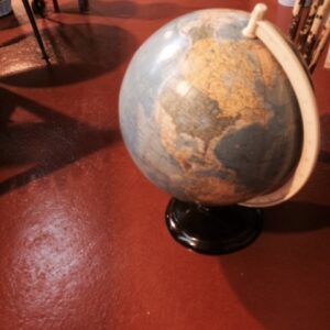 Globo terráqueo grande años 60