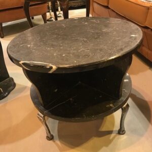 Mesa auxiliar antigua 015