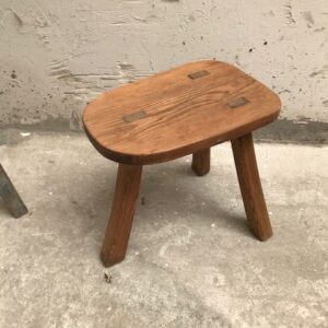 Taburete rustico 02