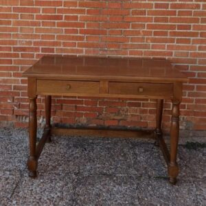 Mesa escritorio clásica 02    (110/60/77)