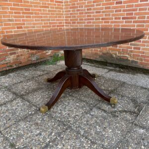 Mesa comedor antigua 22