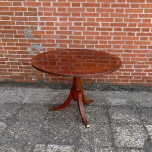 Mesa comedor clásica 17