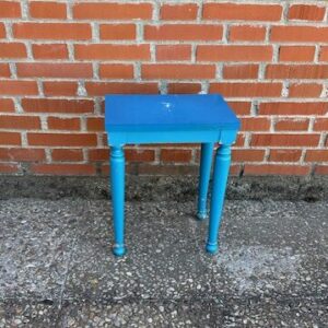 Mesa auxiliar vintage 27