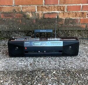 Radio cassette antiguo 01