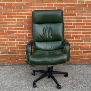 Sillón dirección 04